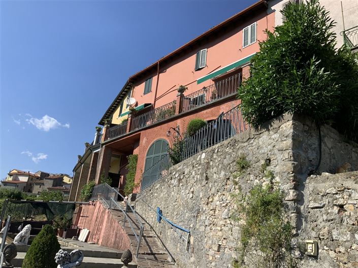 Image No.16-3 Bed Property for sale