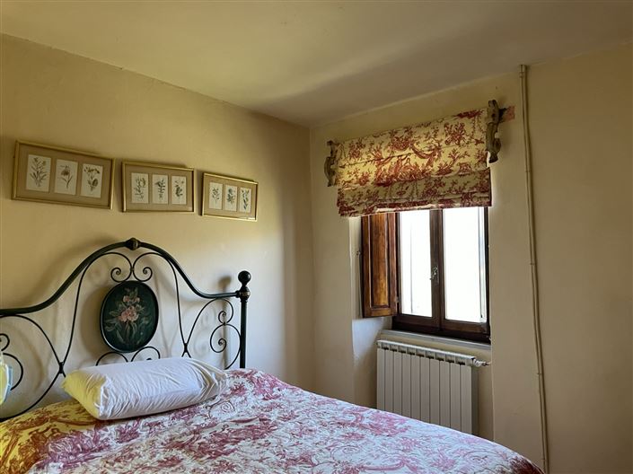 Image No.25-3 Bed Property for sale