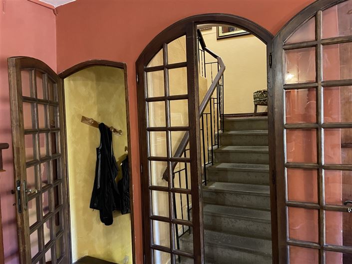 Image No.8-3 Bed Property for sale