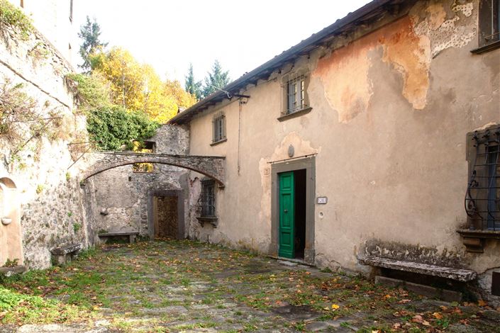 Image No.3-3 Bed Property for sale