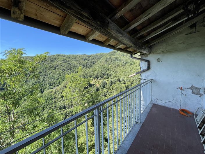 Image No.10-2 Bed Property for sale