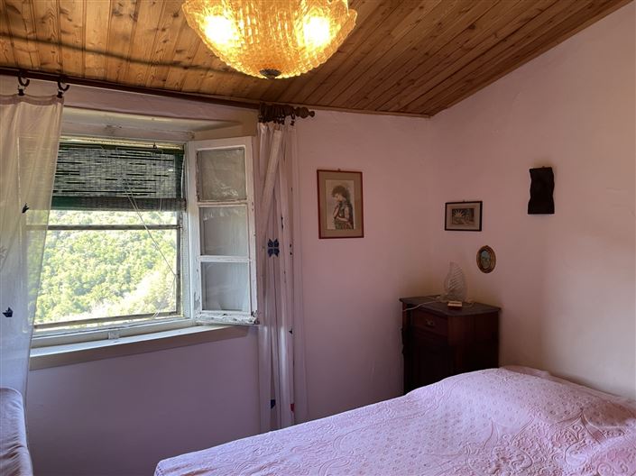 Image No.13-2 Bed Property for sale