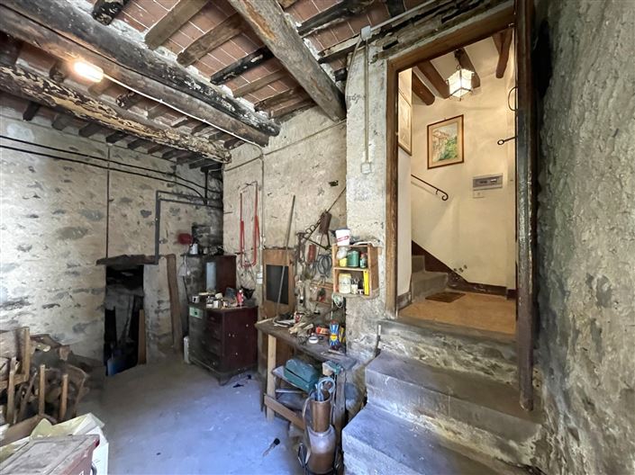 Image No.17-2 Bed Property for sale