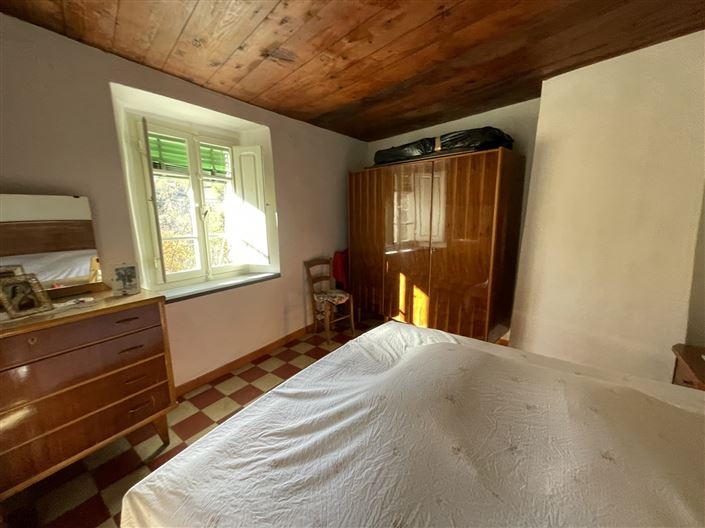 Image No.14-4 Bed Property for sale