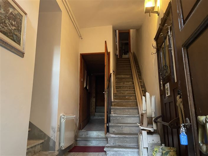 Image No.12-2 Bed Property for sale