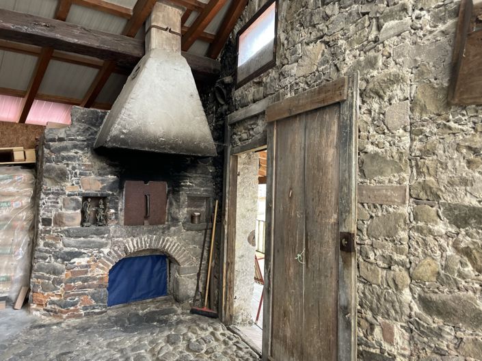 Image No.14-3 Bed Property for sale