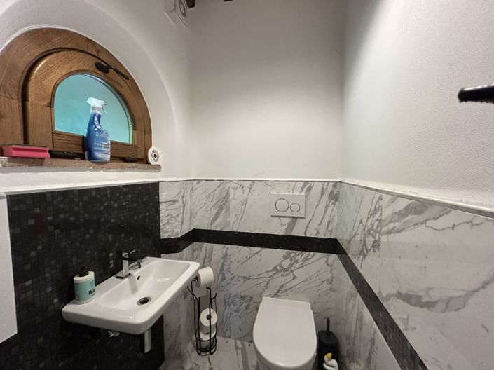 Image No.13-4 Bed Property for sale