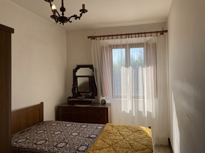 Image No.17-3 Bed Property for sale