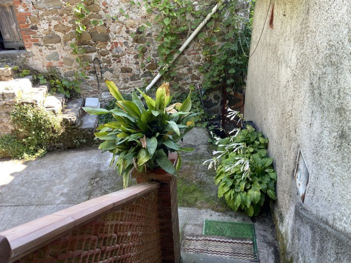 Image No.13-3 Bed Property for sale