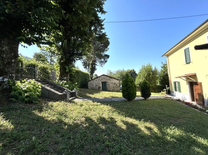 Image No.10-5 Bed Property for sale