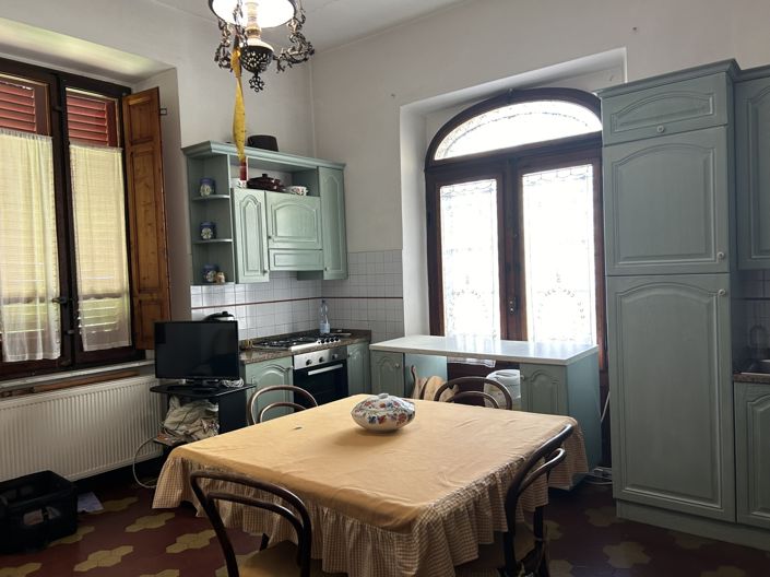 Image No.9-3 Bed Property for sale