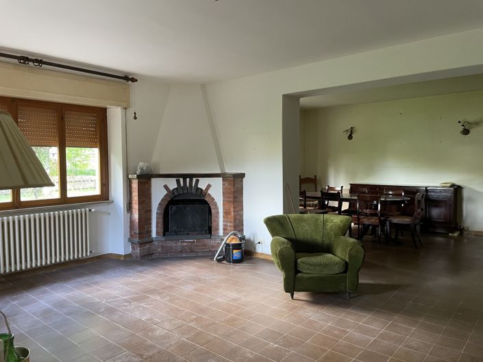 Image No.14-3 Bed House for sale