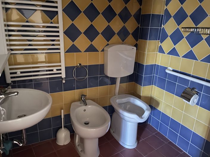 Image No.16-3 Bed House for sale