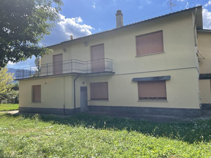 Image No.17-3 Bed House for sale