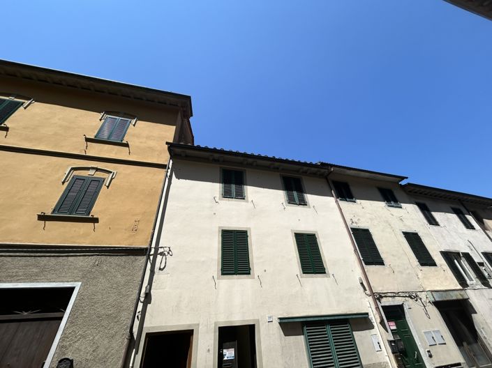 Image No.2-2 Bed Property for sale