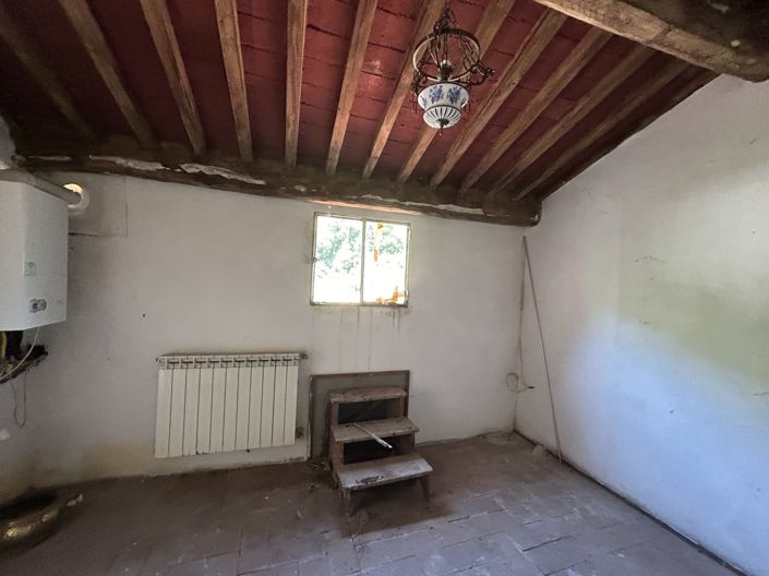 Image No.9-2 Bed Property for sale