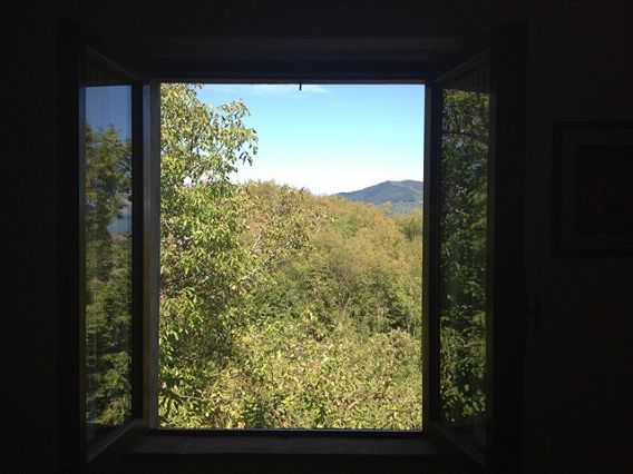 Image No.18-8 Bed Property for sale