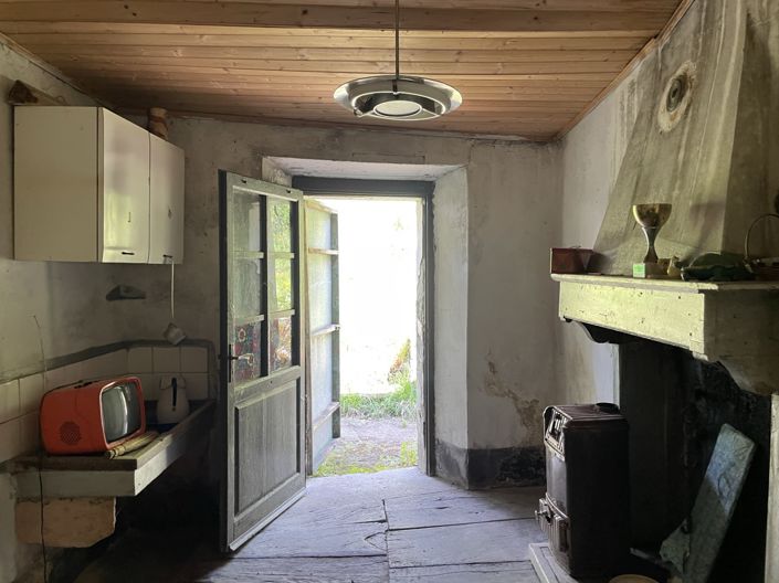 Image No.16-3 Bed Property for sale