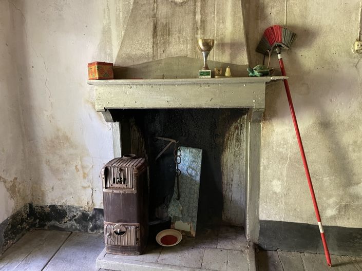 Image No.17-3 Bed Property for sale