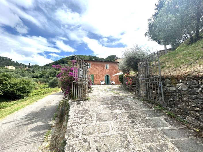 Image No.20-Propriété de 4 chambres à vendre à Lucca