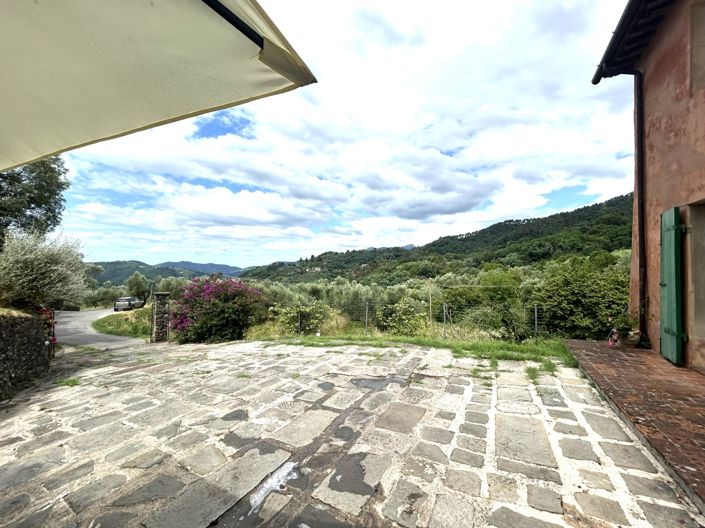 Image No.5-Propriété de 4 chambres à vendre à Lucca