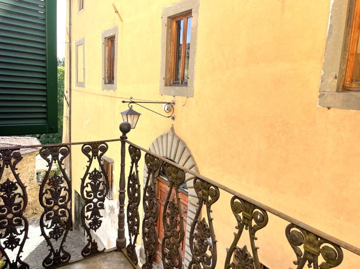 Image No.9-4 Bed Property for sale