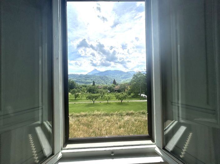 Image No.14-4 Bed Property for sale