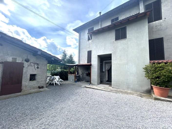 Image No.28-4 Bed Property for sale