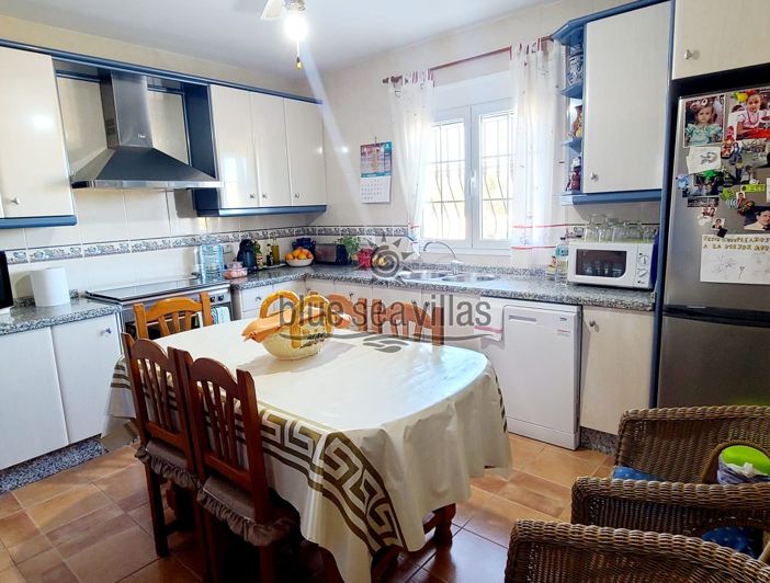 Image No.9-5 Bed Townhouse for sale