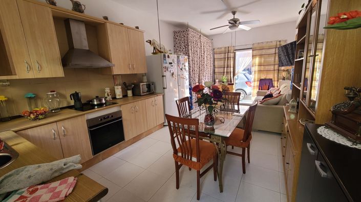 Image No.14-3 Bed Townhouse for sale