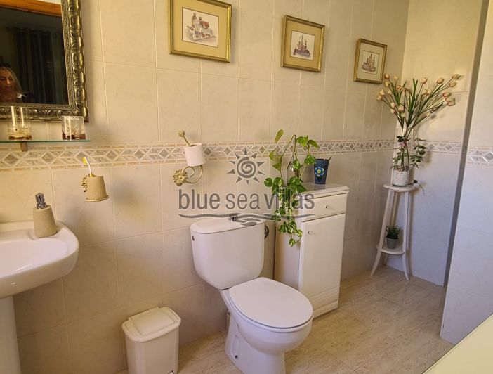 Image No.45-3 Bed Townhouse for sale