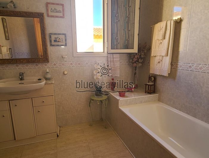 Image No.46-3 Bed Townhouse for sale