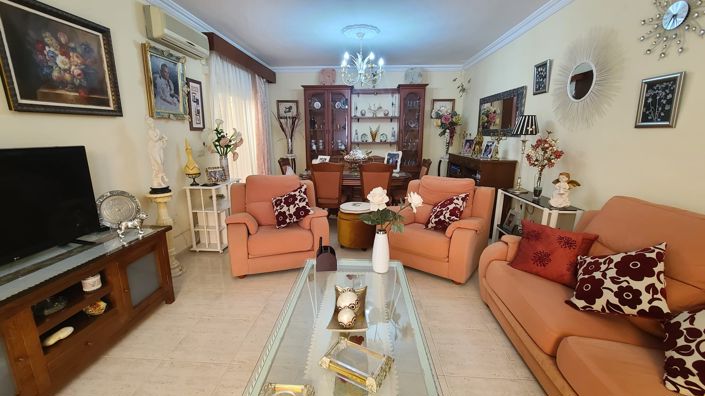 Image No.6-3 Bed Townhouse for sale