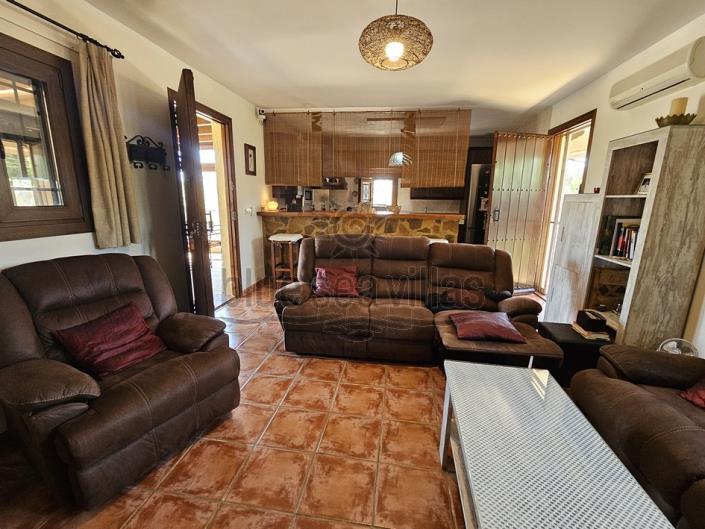 Image No.20-3 Bed Villa for sale