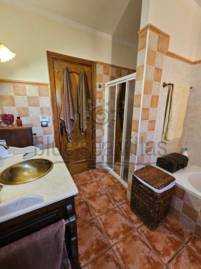 Image No.29-3 Bed Villa for sale