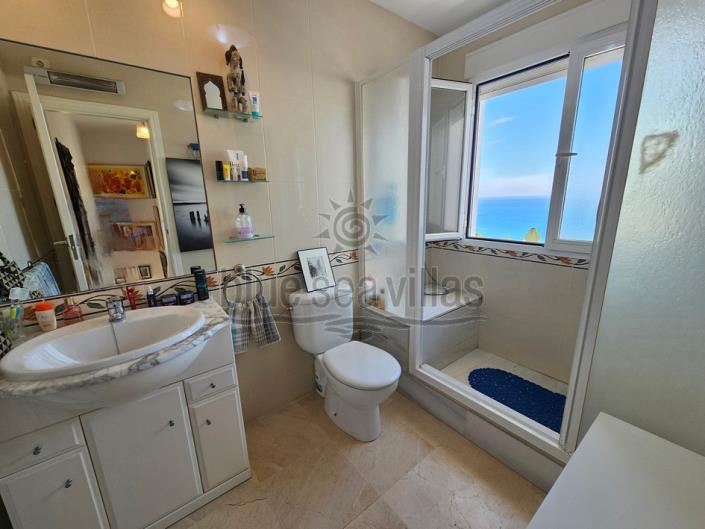 Image No.20-3 Bed Villa for sale