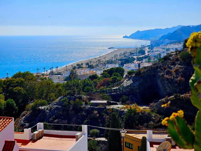 Image No.41-3 Bed Villa for sale