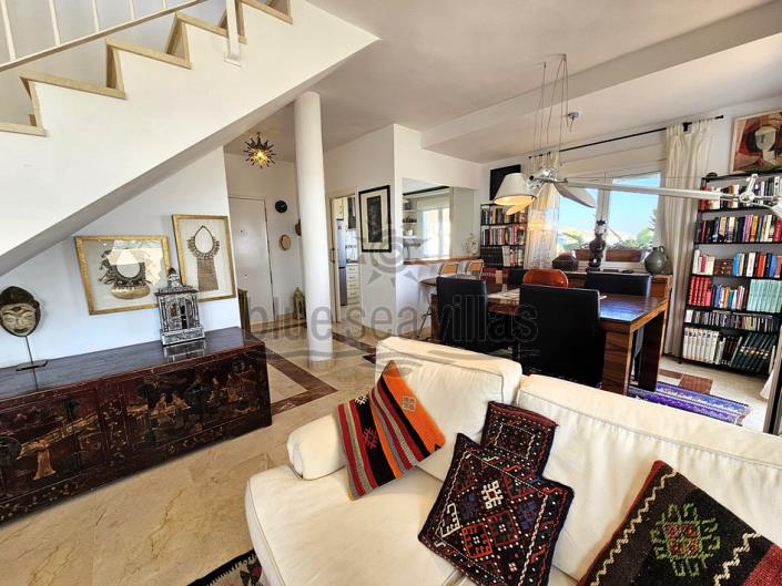 Image No.52-3 Bed Villa for sale