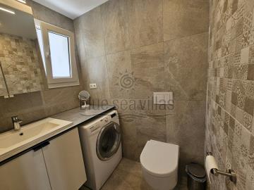 bathrooms-1483--1-_opt