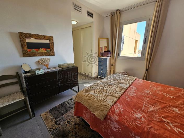 Image No.20-3 Bed Apartment for sale