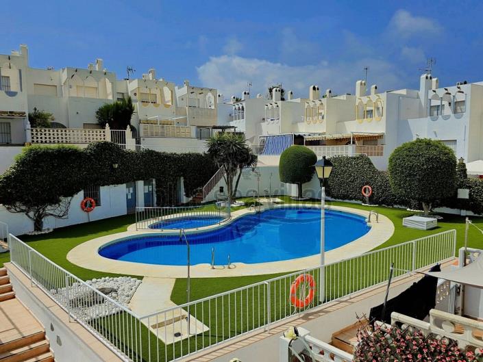 Image No.10-3 Bed Townhouse for sale