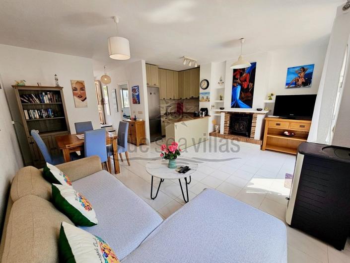 Image No.12-3 Bed Townhouse for sale