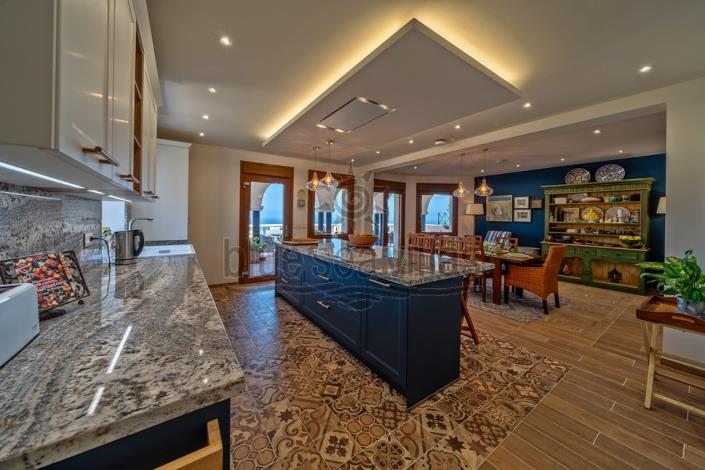 Image No.12-5 Bed House/Villa for sale