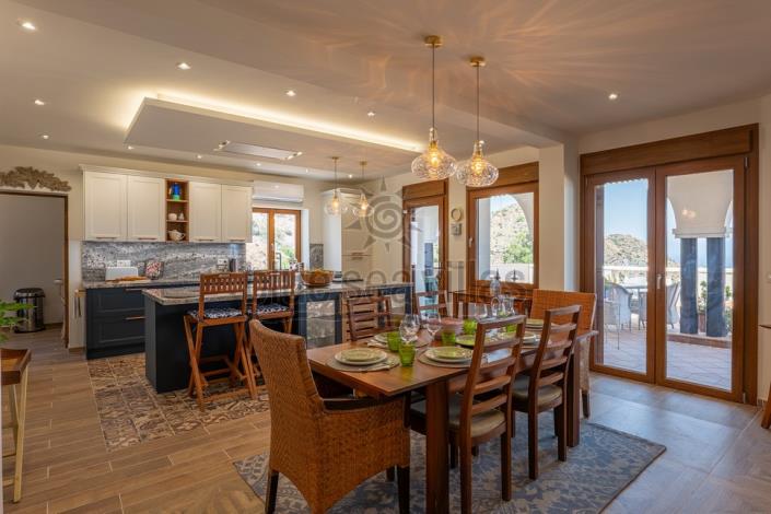 Image No.19-5 Bed House/Villa for sale