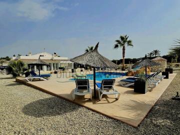 outside-1499--15-_opt