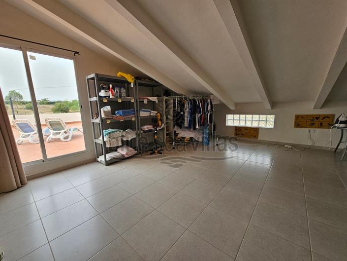 Image No.32-9 Bed Villa / Detached for sale