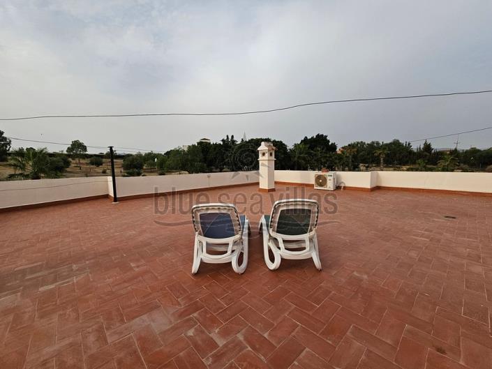 Image No.33-9 Bed Villa / Detached for sale