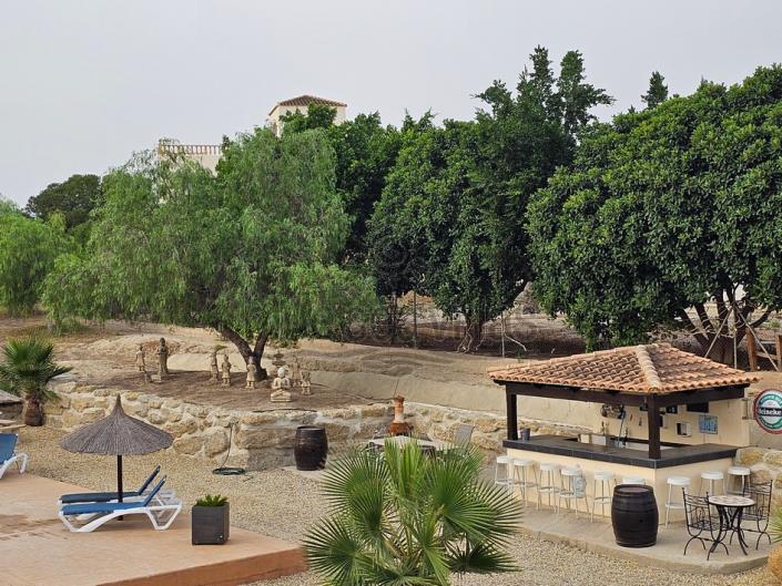 Image No.35-9 Bed Villa / Detached for sale