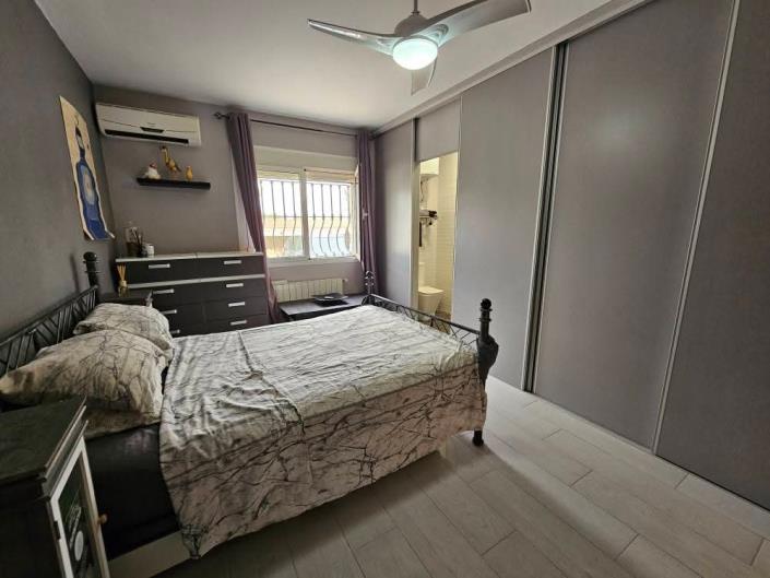 Image No.48-9 Bed Villa / Detached for sale