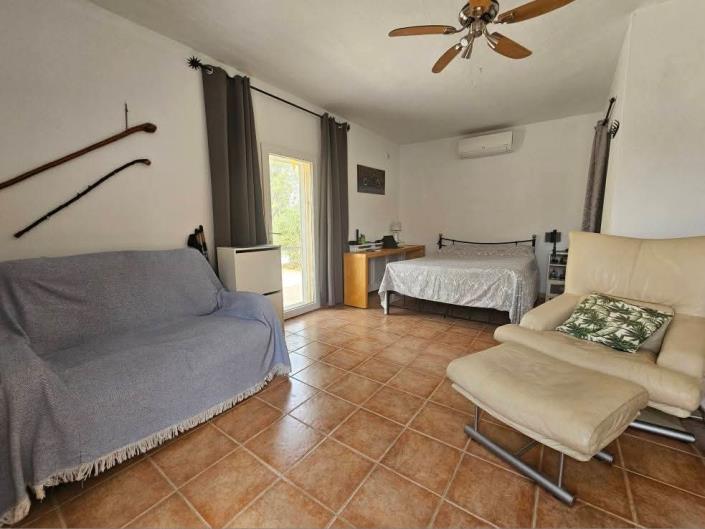 Image No.60-9 Bed Villa / Detached for sale